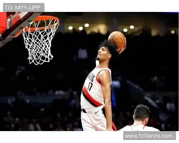 赛季前放松时光 比卢普斯与克林根和穆雷畅享高尔夫乐趣